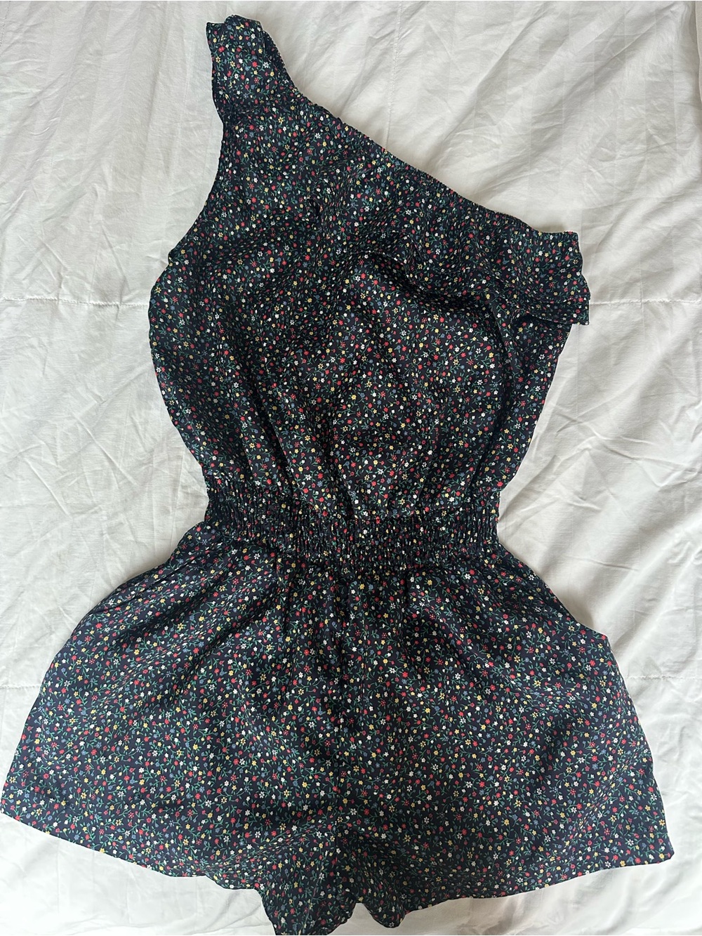 Vintage Forever 21 F21 One-Shoulder Black Floral Romper